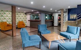 Hotel Menara